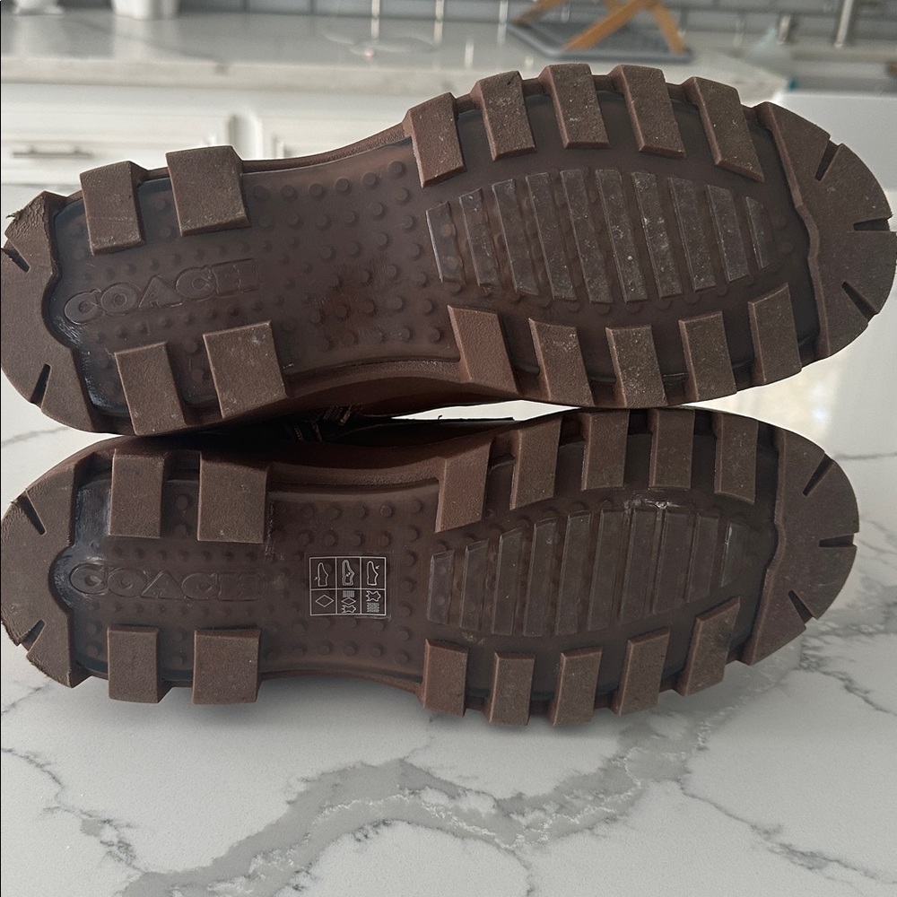 City sole Brown Lace-Up Coach Boots 9.5 - Picture 7 of 9